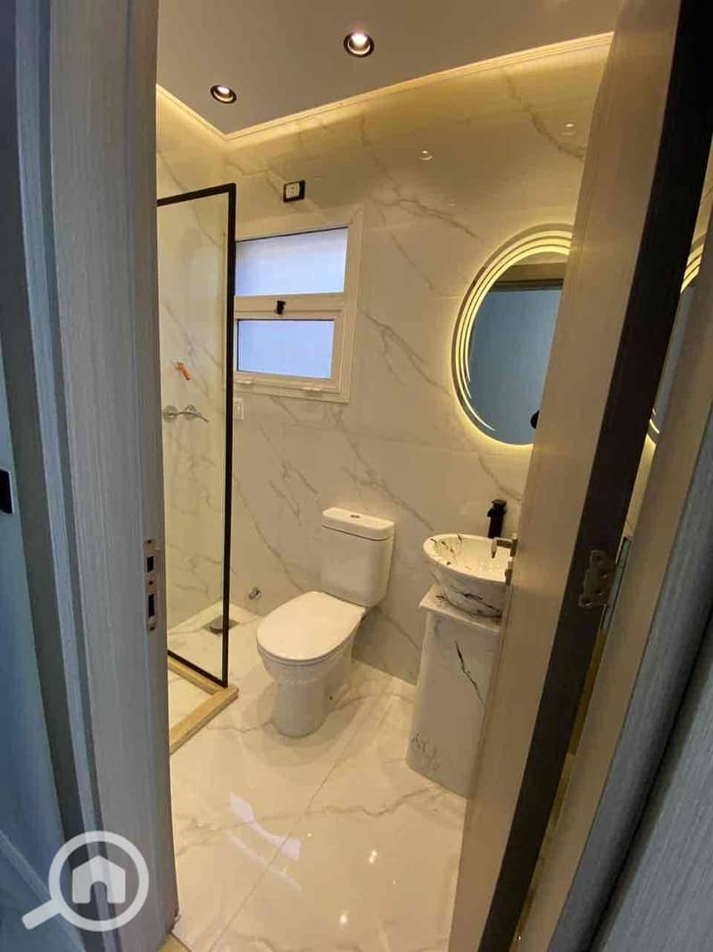 3 9c94950f-639a-44cb-9405-5b16f8724d13. jpg