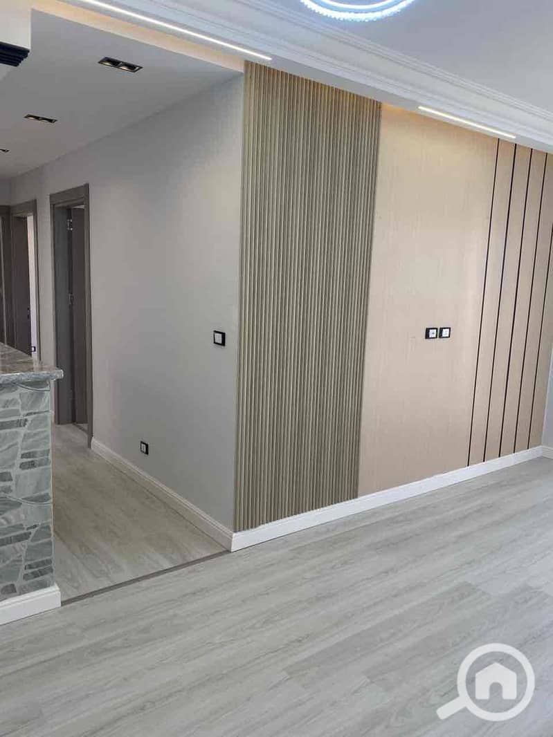 7 8cf4c9d9-834b-4a01-aad0-e2d23358c7bb. jpg