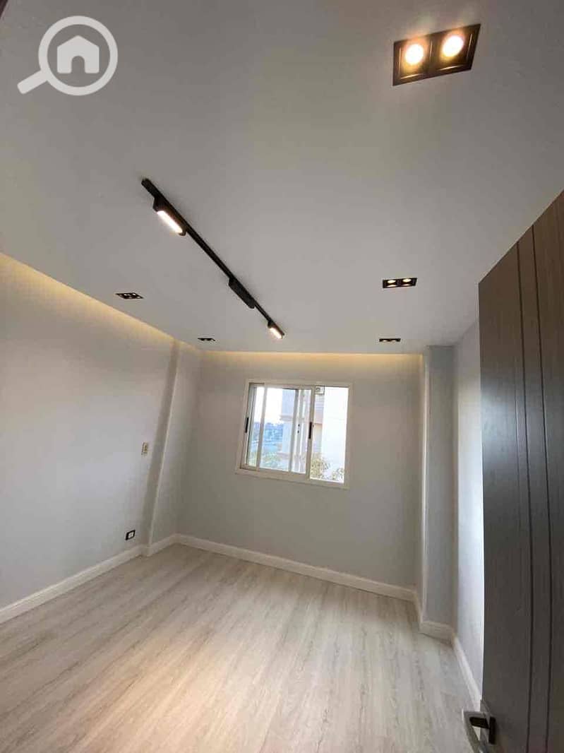 8 3ac885b6-38f5-4c0e-9f22-c18cb6169836. jpg