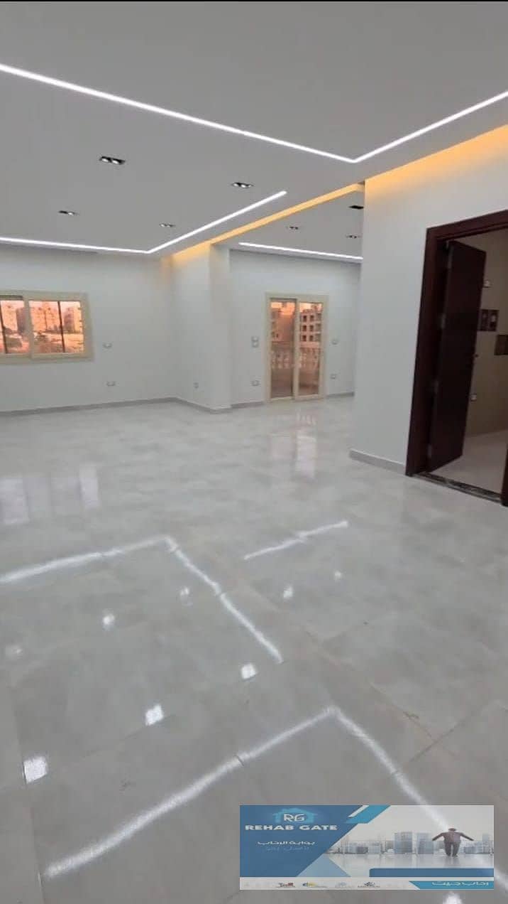 11 640cf6ea-b014-4c4a-9b31-ff3390ce9243. jpg