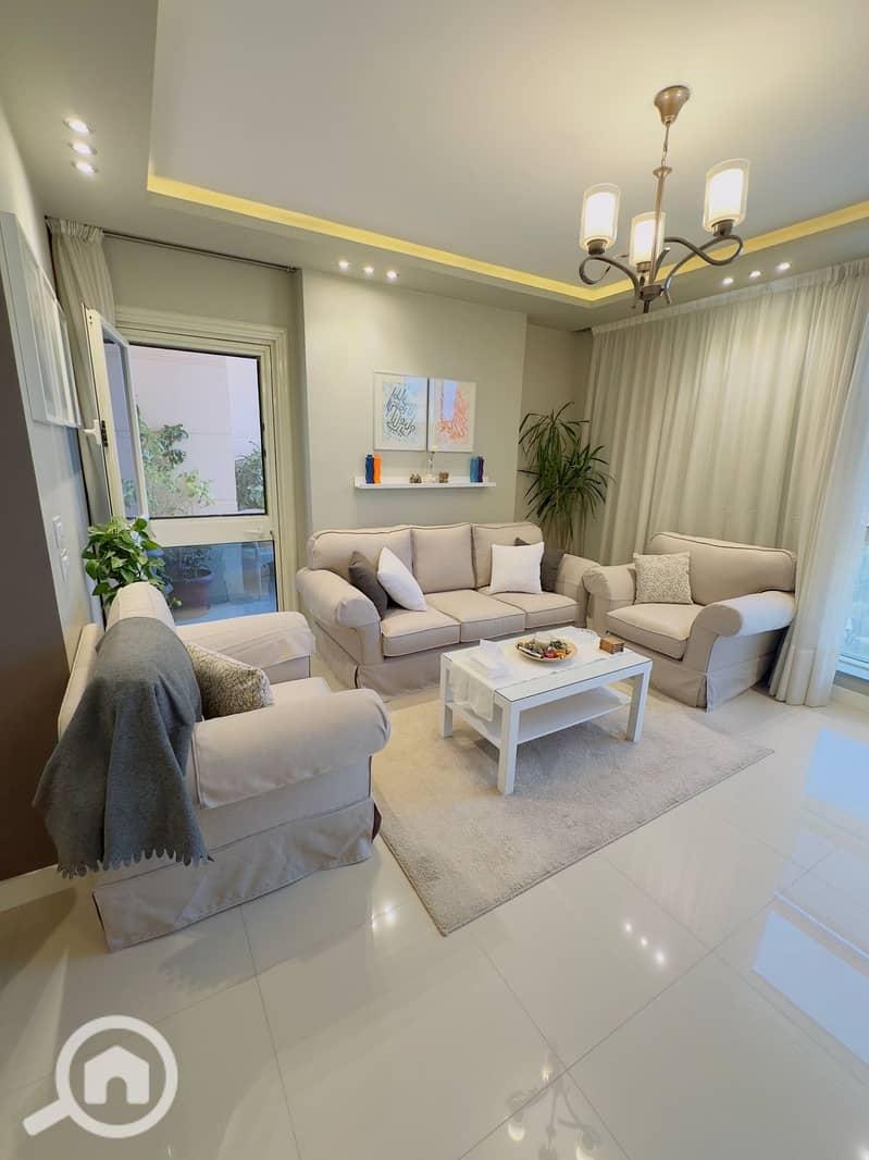 2 987c3c77-9f7a-4a57-a0dd-d930c93ed03b. jpeg