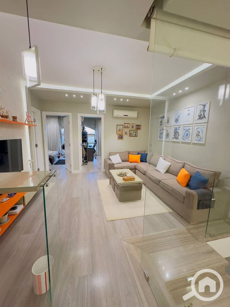 12 bd87c4f8-7647-4cb1-8a31-38c39edc623e. jpeg