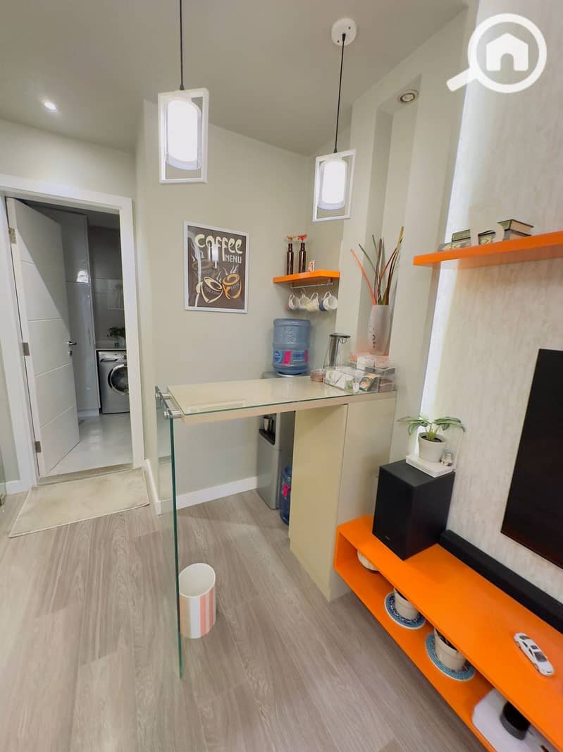 13 d2f8af51-2f4f-4318-a652-1b3256b5ed77. jpeg