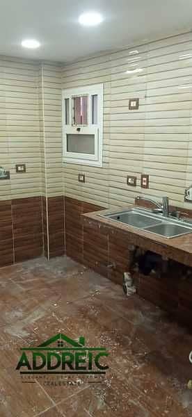 14 qlnIYnZi5D7Ye9DUQkrGlXipX8wH46Emm6NfShqC. jpg