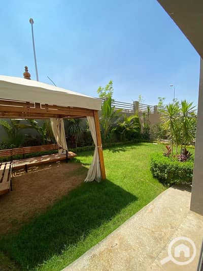 تاون هاوس 5 غرف نوم للبيع في الشيخ زايد، الجيزة - 5043fc1b-7bb4-4975-af77-f7408c52f4ff. jpg