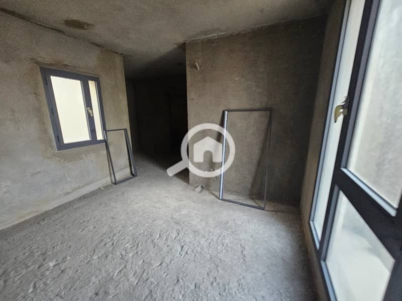 12 WhatsApp Image 2026-01-18 at 17.35. 43. jpeg