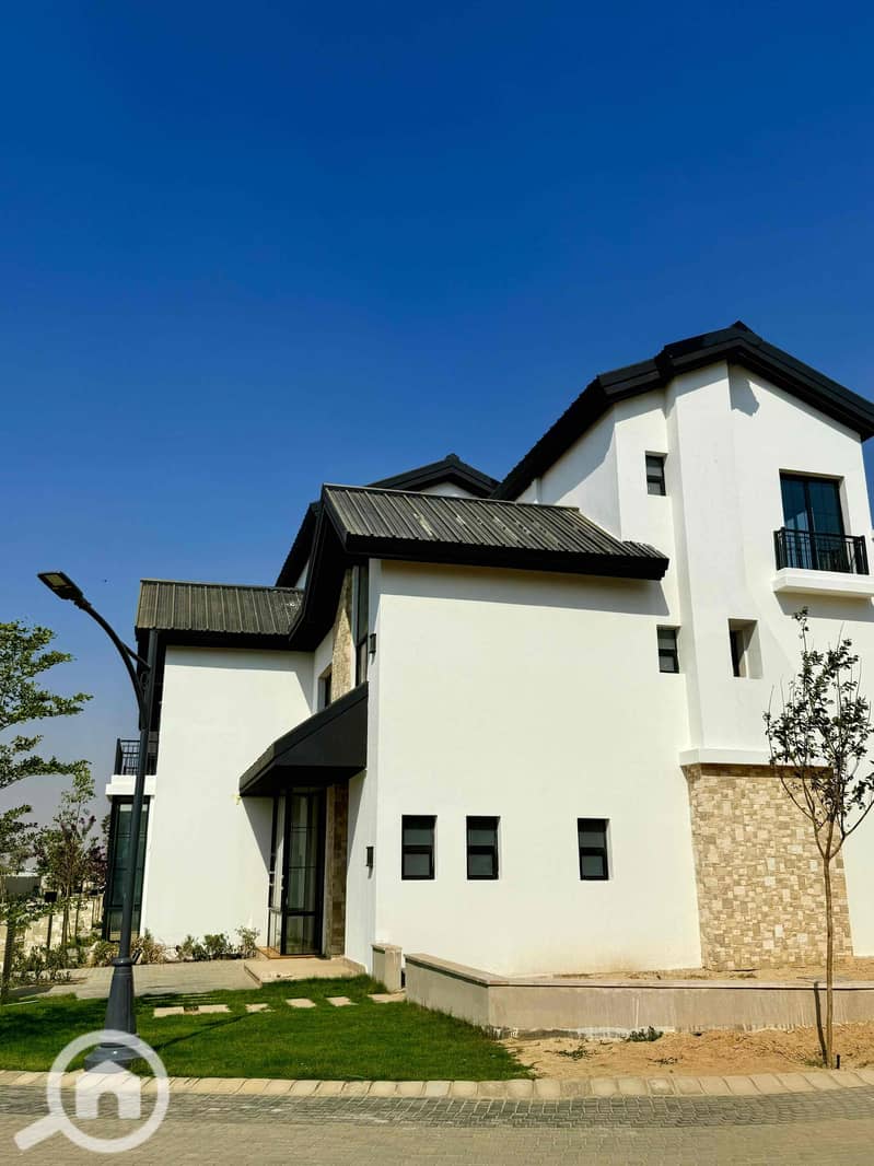 2 69d17f67-4eaa-4afb-91b4-687fc8c68b8c. jpg