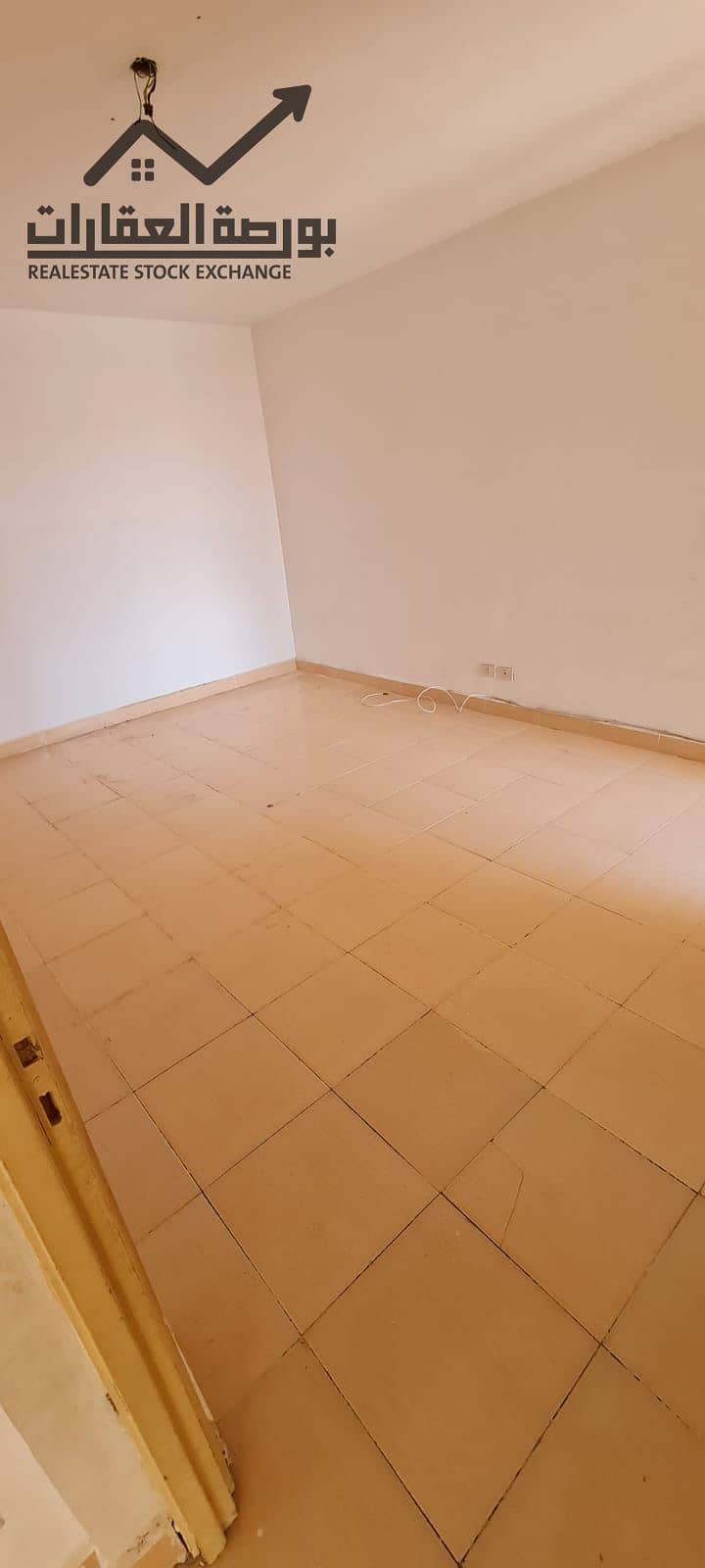 12 ecc5eb35-4905-4aab-a1c1-37fbc48d57ea. jpg