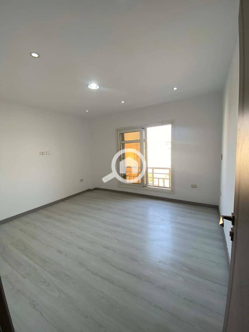 4 WhatsApp Image 2025-12-25 at 2.00. 14 PM (2). jpeg