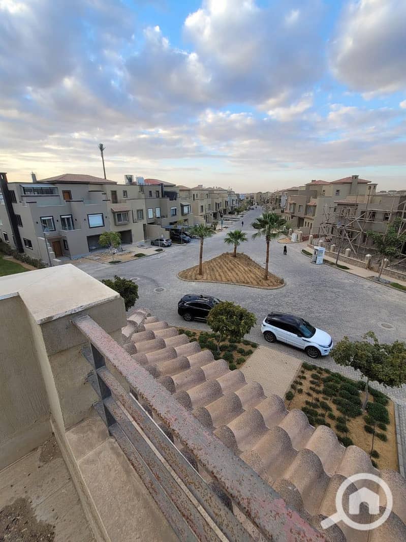 7 1637f246-23a2-4114-a097-eb9f553e5233. jpg