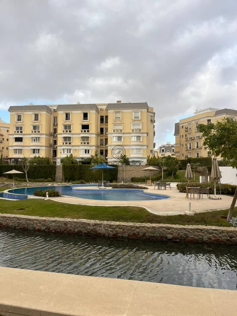 5 81d1235d-6c39-408e-ac1f-76841a687e99. jpg