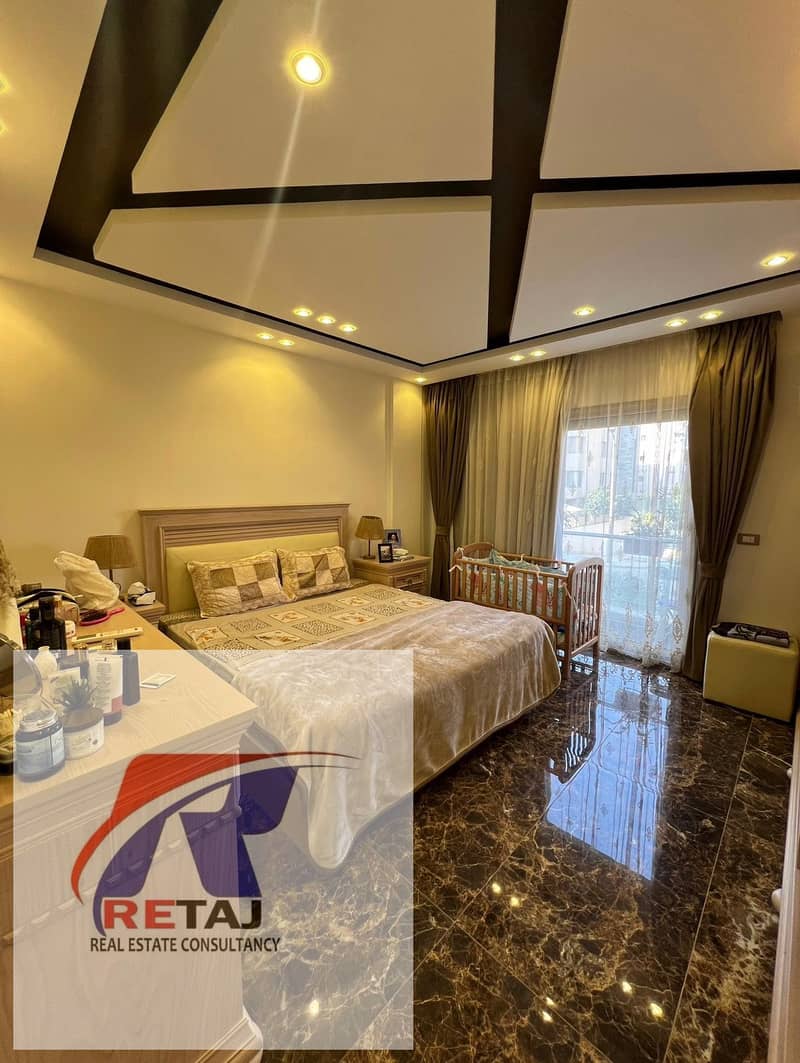 10 e6876ad8-99ca-436f-9e29-efef009c6cdc. jpg