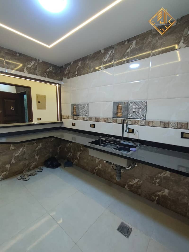 3 WhatsApp Image 2025-10-14 at 15.13. 36 (1). jpeg