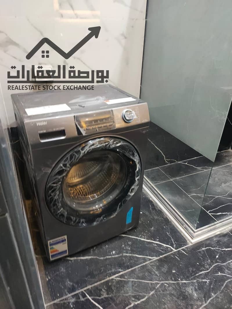 8 7f5cb4bc-2041-404d-a91d-9a82cf8b7038. jpg