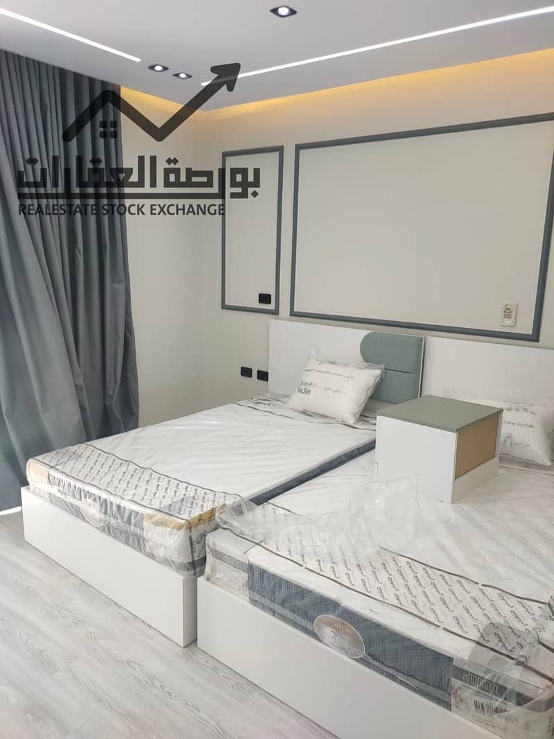 22 f0c0ebcf-7c4c-4b41-b413-10d96ee5dbb9. jpg