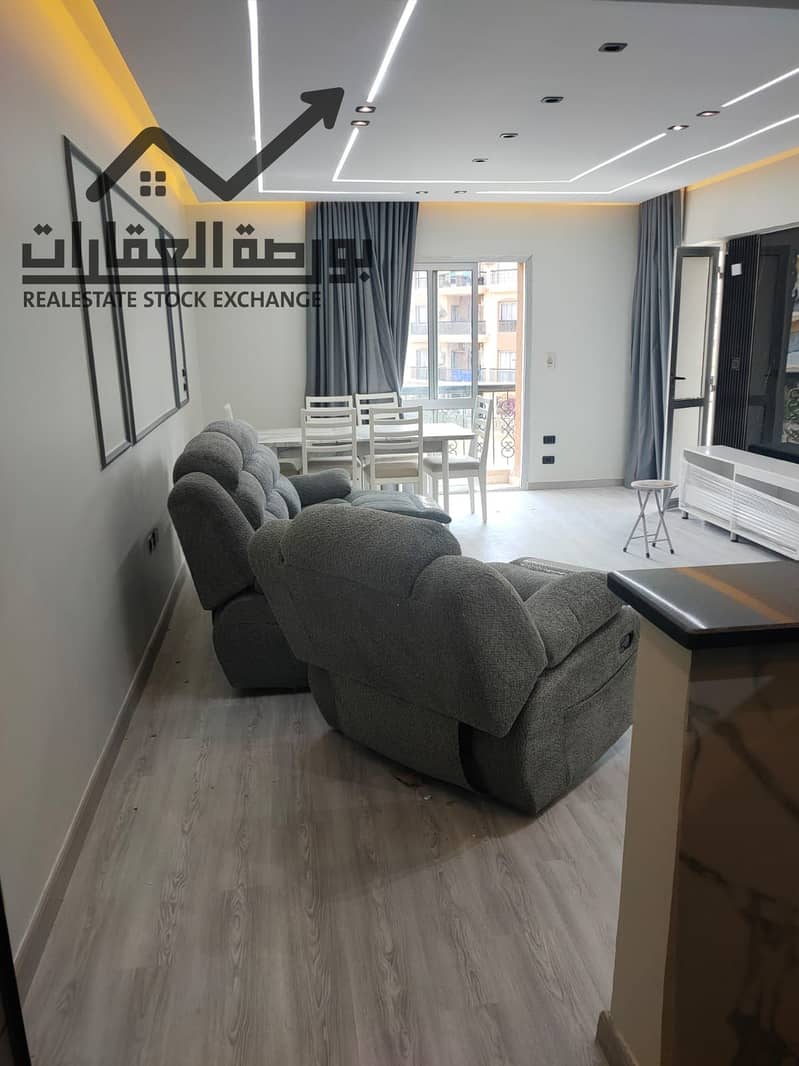 24 ffa6ce81-e8f7-402a-8ef8-160a0037be02. jpg