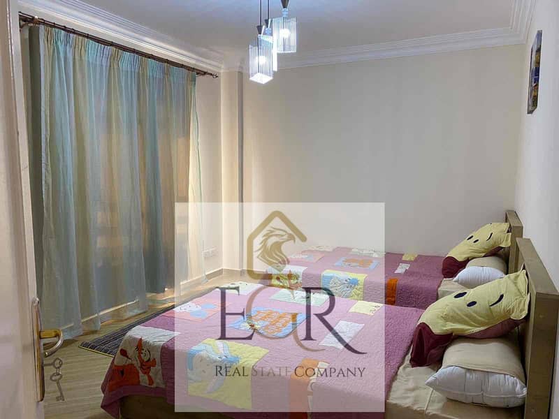 2 608ba2b9-21ca-4151-b539-6cbe9a0ced90. jpg