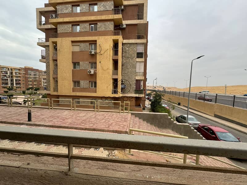 14 cb81e9bc-2600-4104-9562-d96d9762a8f2. jpg