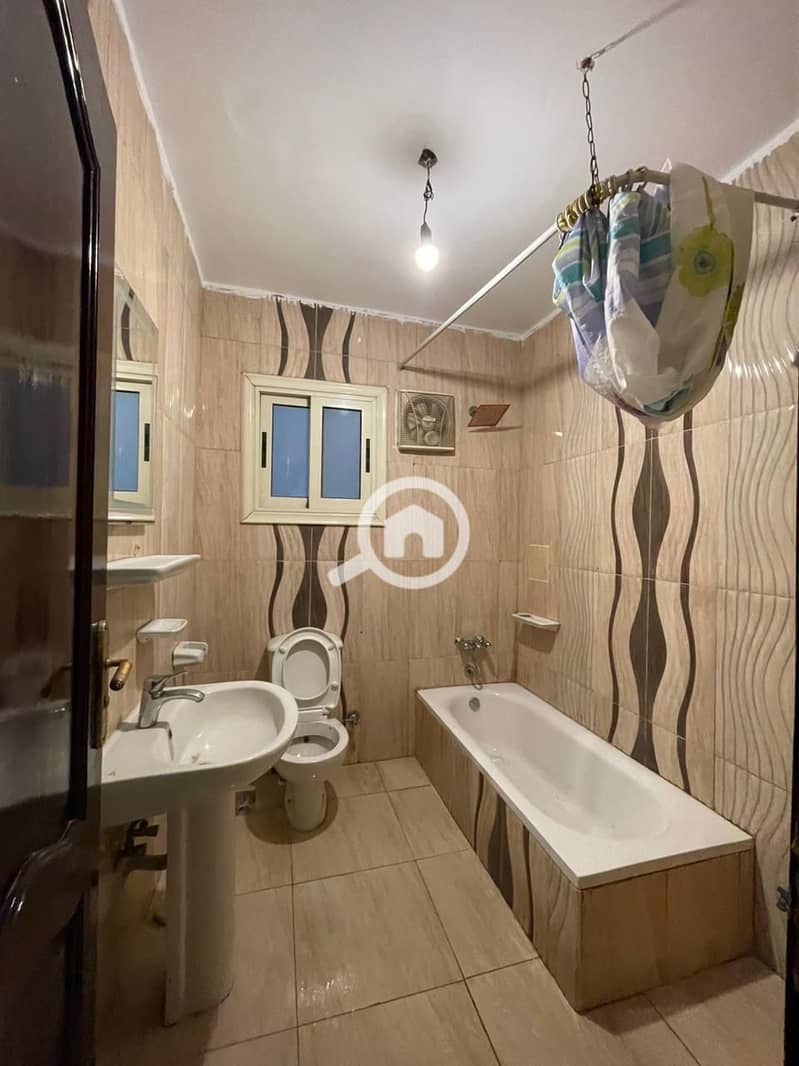 13 6718c50b-220b-4485-b1e3-35f76731c132. jpg