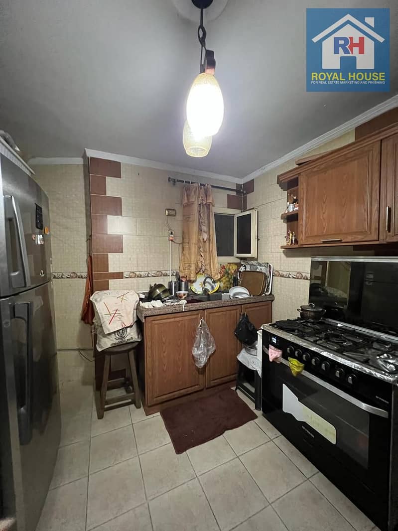 9 092a94da-8b18-4476-b057-82d169e46286. jpg