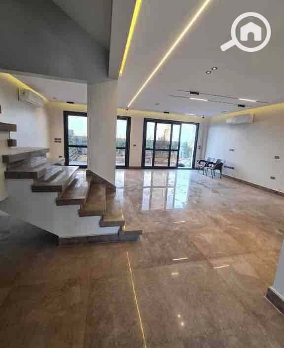 4 17fedb66-398e-4104-9c75-9a1b898037f0. jpg