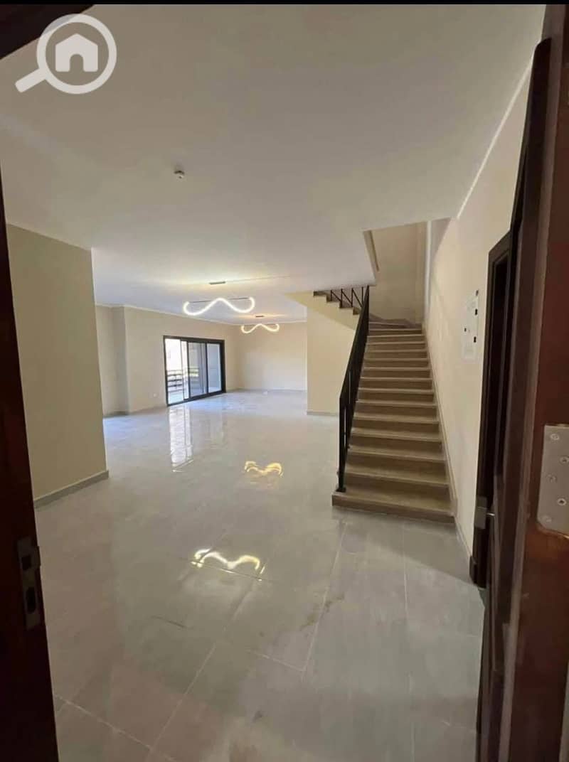 22 617086163_850490197860535_2150037241860052246_n. jpg