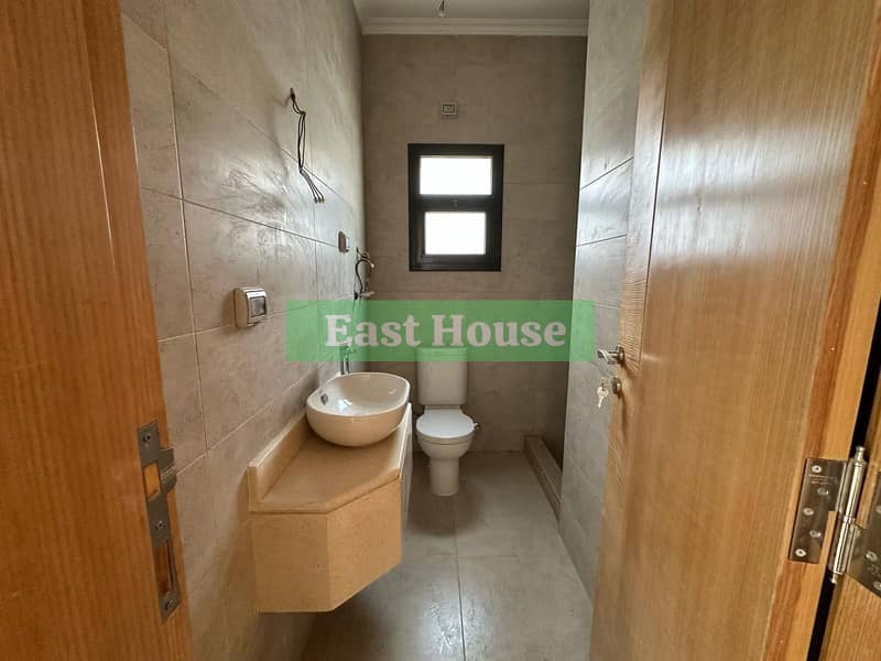 9 84d4098e-0026-4bcb-b39c-5c751802f6ff. jpg