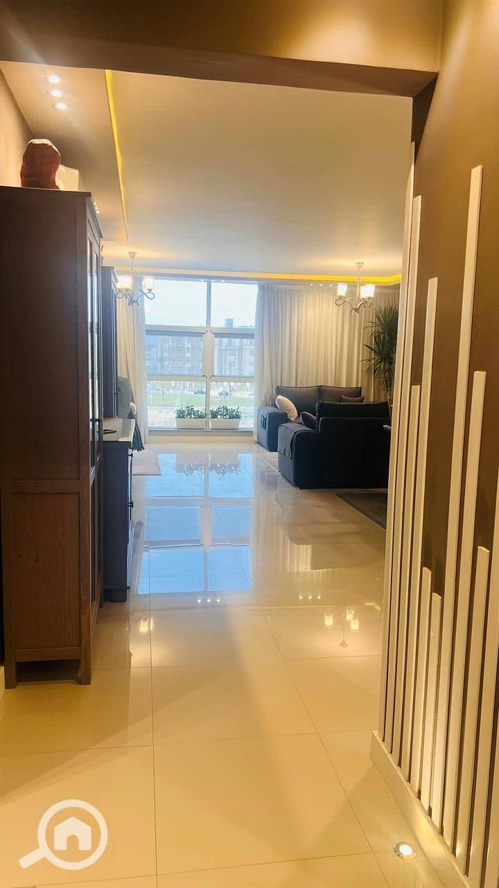 25 638a04fb-71c9-4d37-9207-7977941e666c. jpeg