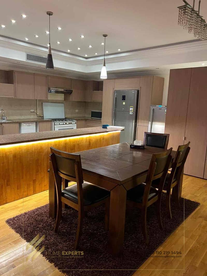 11 05d8fec5-0dfa-4429-a5b8-60ada77c17fe. jpg