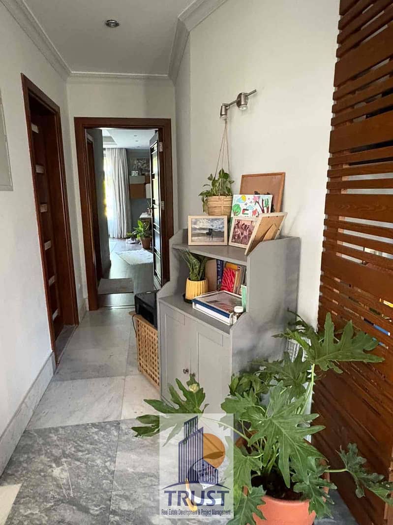 6 b9c2b7fc-03c5-4b8a-a11c-af92d809200e. jpg