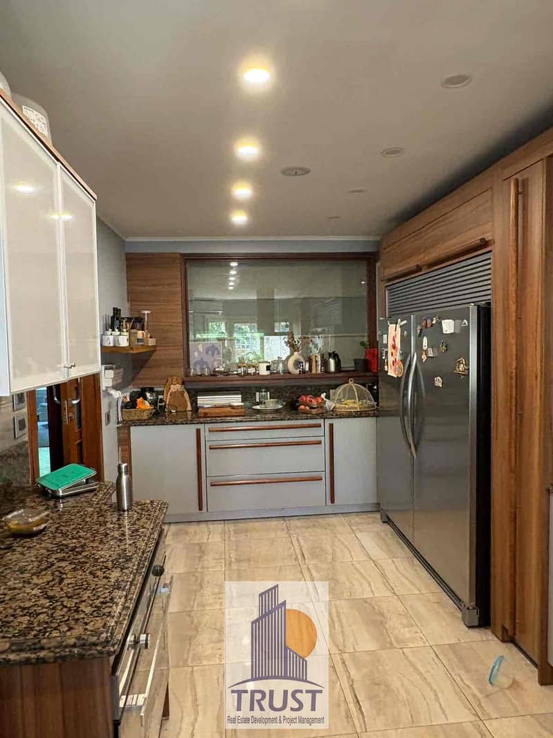 12 f3d8d148-2b78-473b-87e8-cba698064afd. jpg