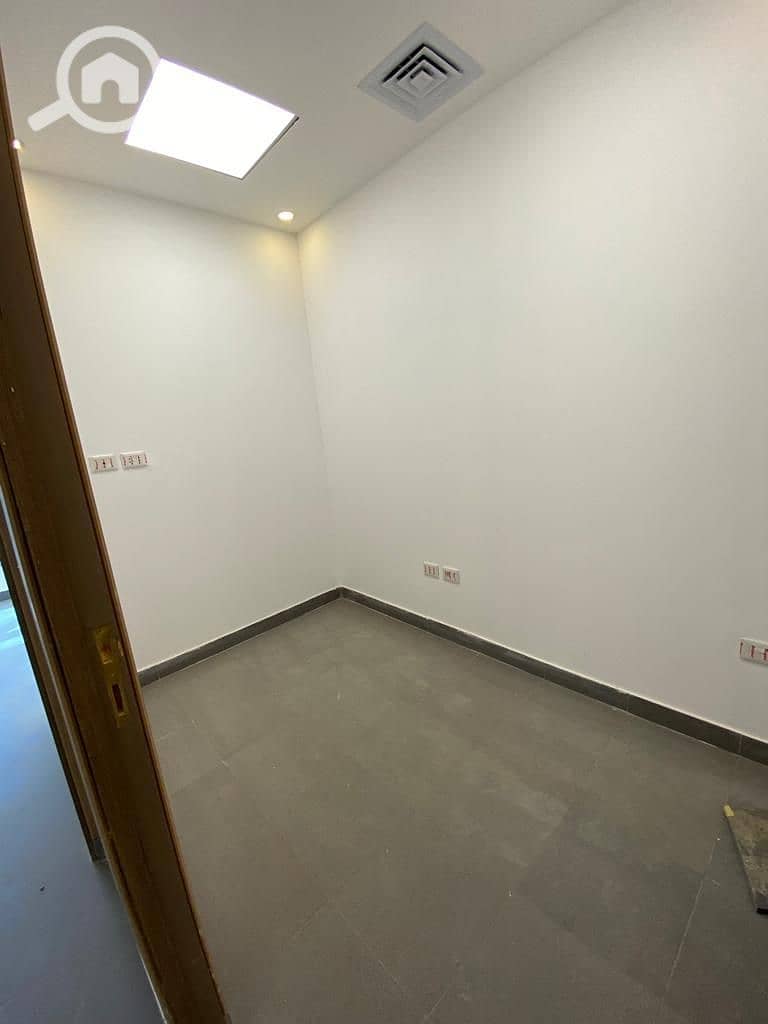 4 WhatsApp Image 2026-01-20 at 4.37. 24 PM (4). jpeg