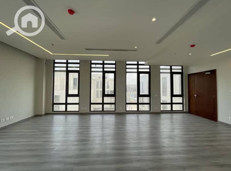 4 WhatsApp Image 2024-11-26 at 17.53. 40_11ed0a70. jpg