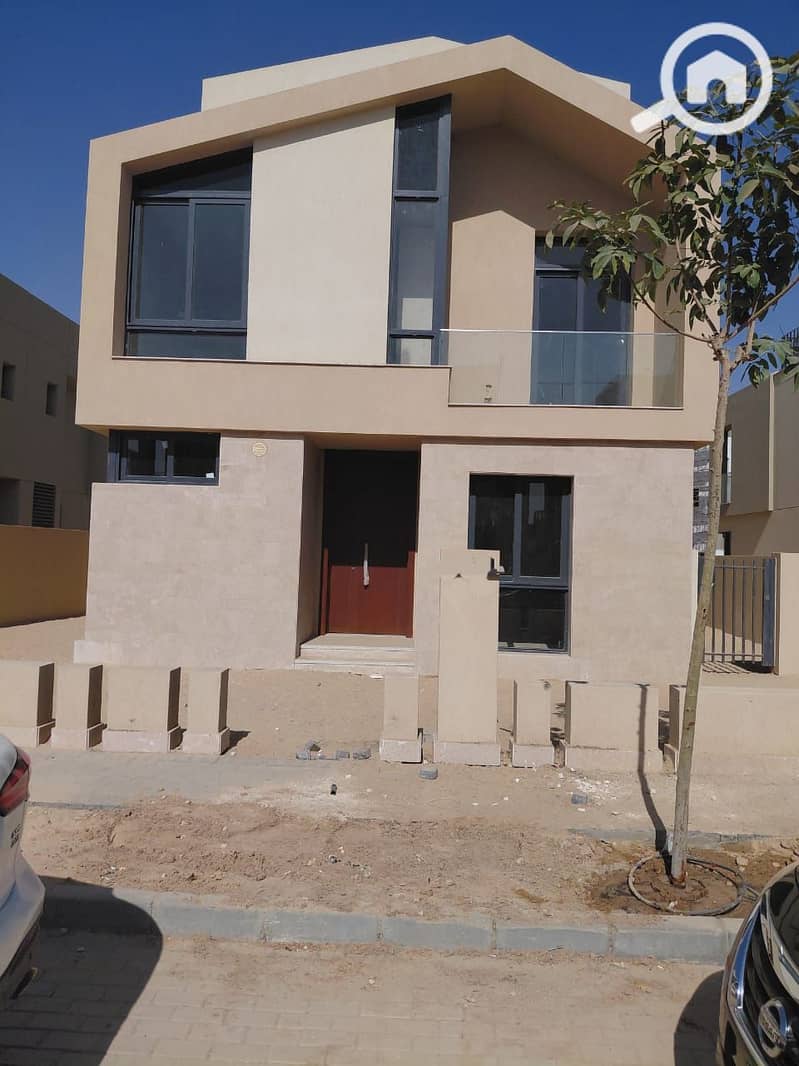 2 256ed4e3-2d0c-480c-bbdc-590500271d0a. jpg