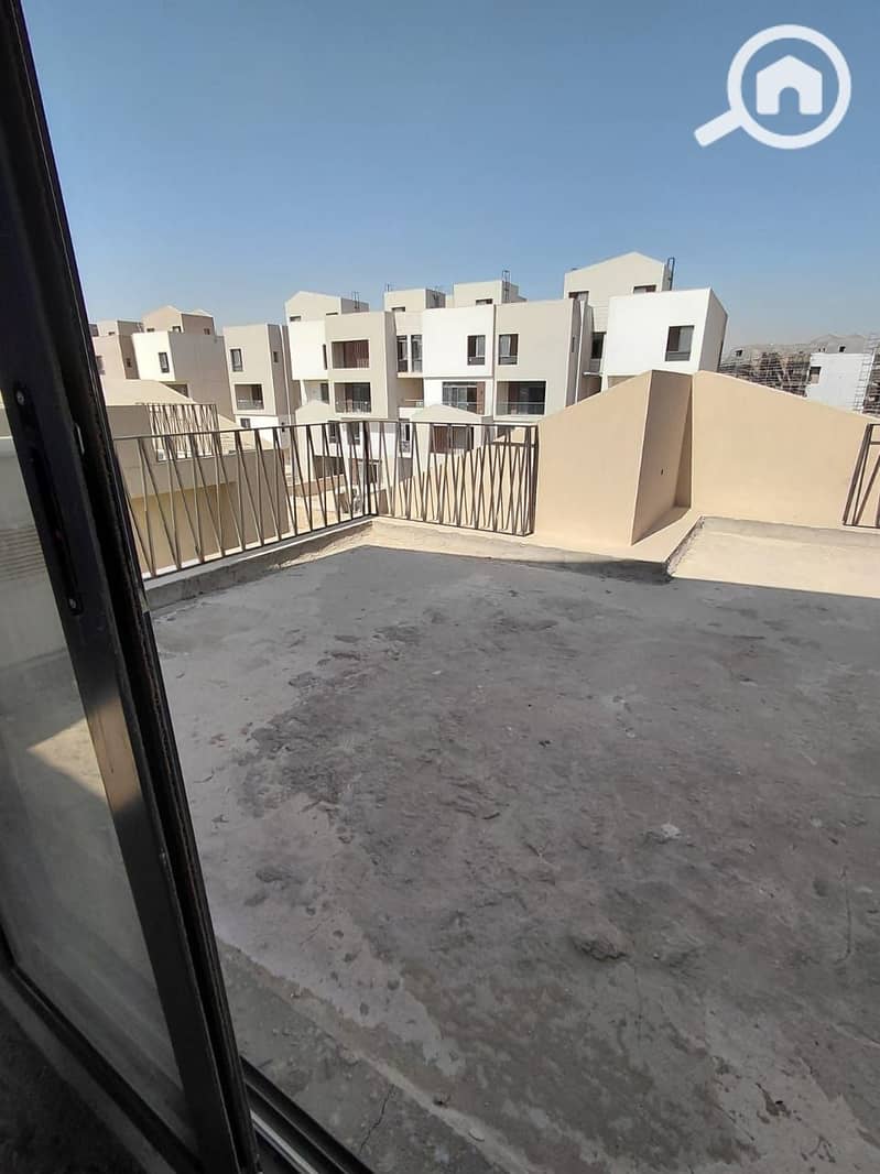 7 5e67183c-8606-41fc-a486-2c6e0baeedc9. jpg