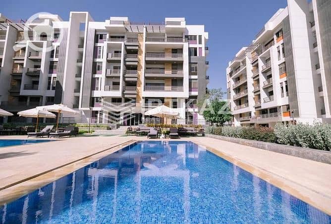 4 6835702-398f8o. jpg