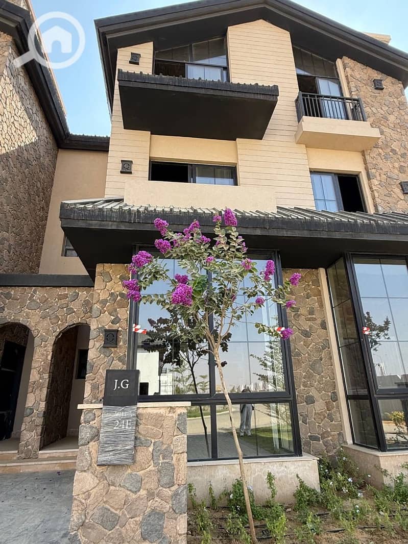 4 8b09c172-6720-4c4b-bc80-79609b4d1ab7. jpeg