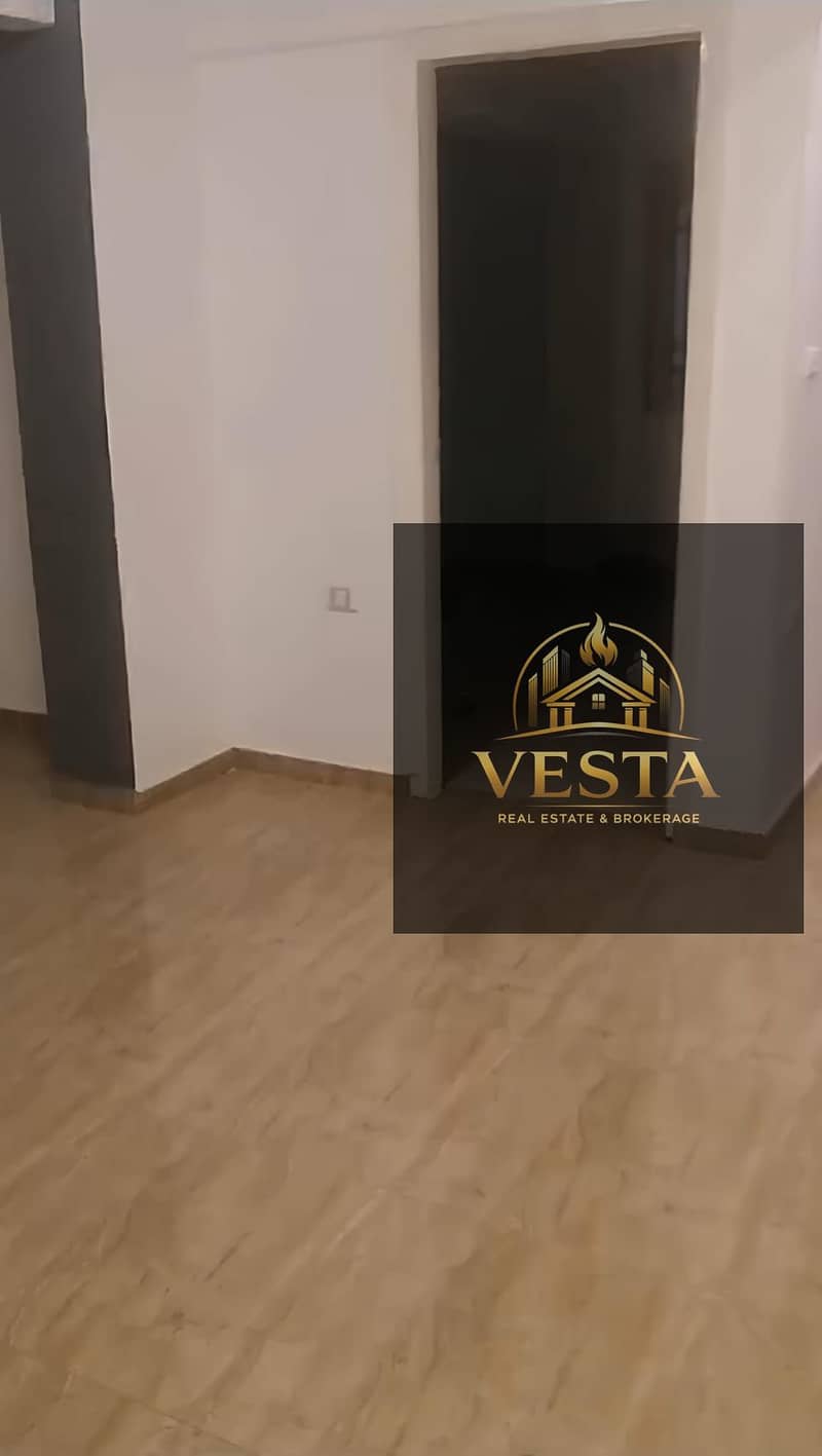 7 a5620446-b1e4-4df7-8f7e-cfca9a3b4dfb. jpg