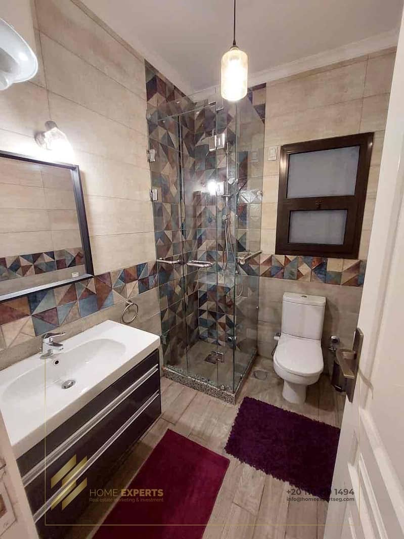 10 713631d5-4029-428c-af24-67a8ba28f9c7. jpg