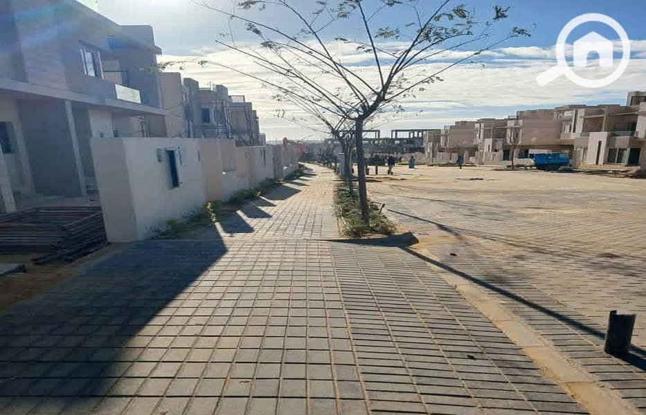 9 WhatsApp Image 2025-11-13 at 03.57. 27 (1)_1400x900. jpg