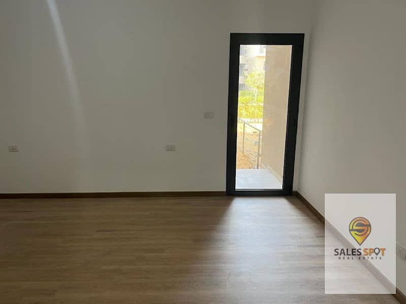 12 ce210602-ac5d-42e4-8eb3-2aa0a027be99. jpg