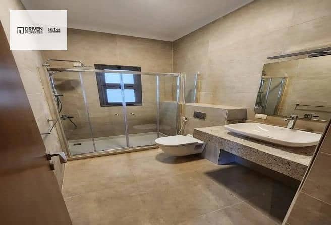 9 7966963-2c952o. jpg