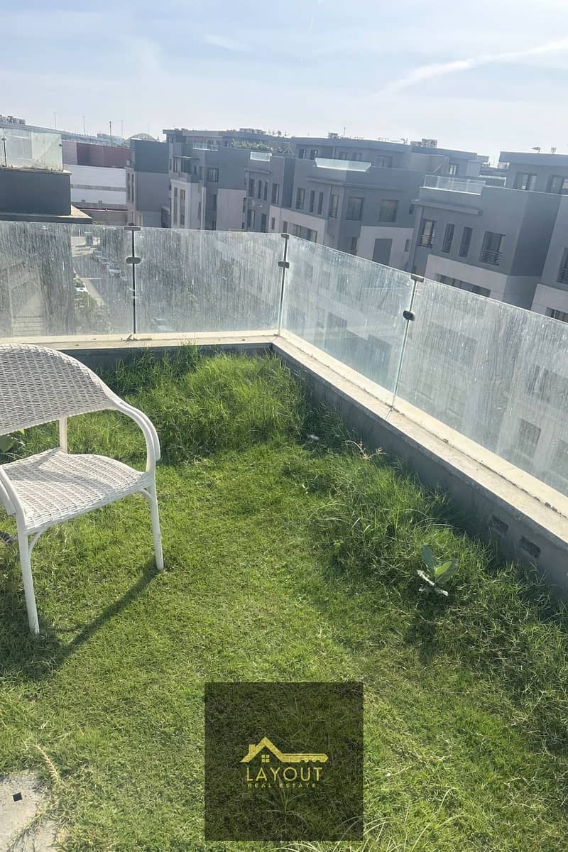 4 e347f8f3-5c76-49f4-9ab5-46d70343bc16. jpg