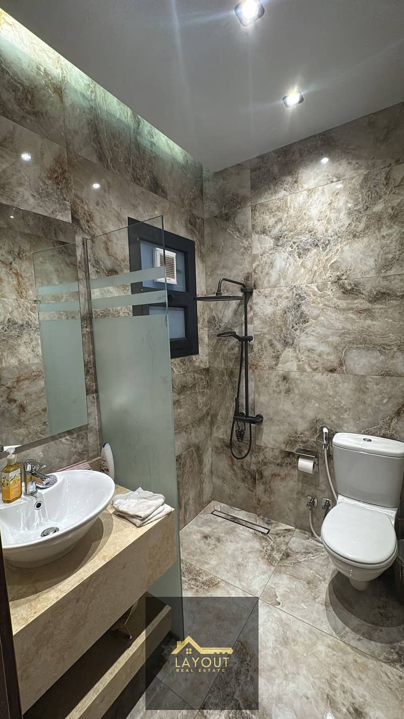 6 b1f8689e-498e-4958-b685-6aca051accdf. jpg