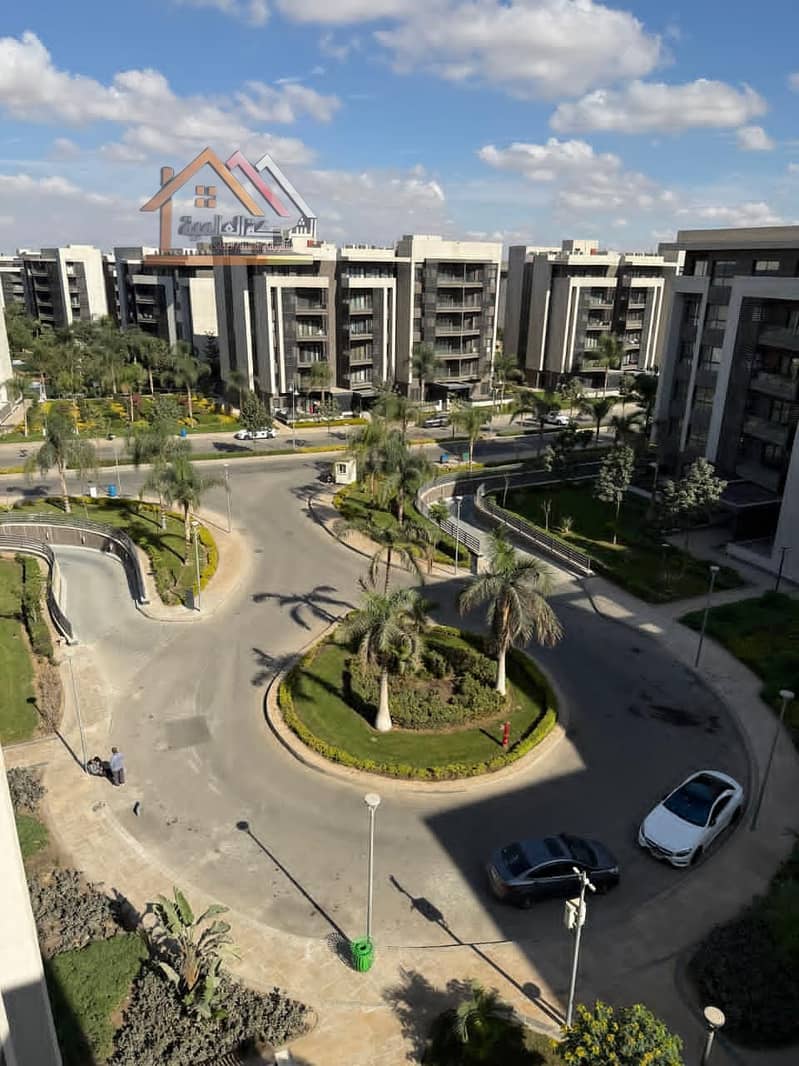 4 7edafae6-a29e-48be-8e63-d3d63087aadd. jpg