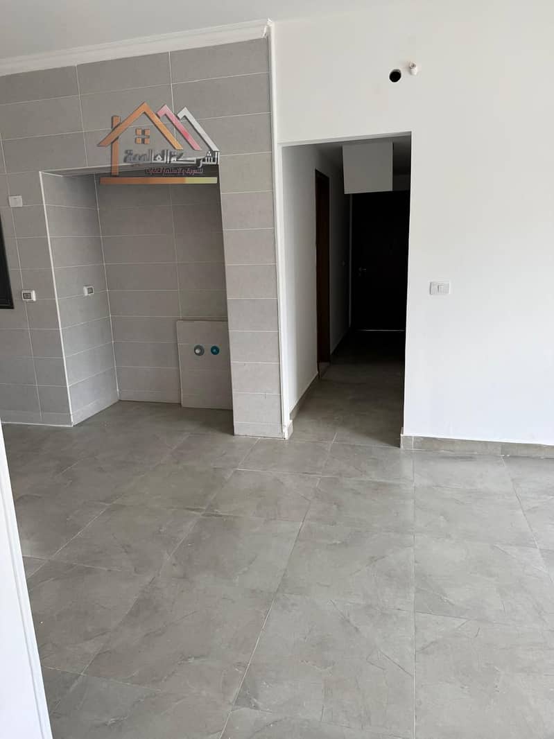 6 74f6a282-f0e9-477b-a0d7-d5c6b42bd380 (1). jpg