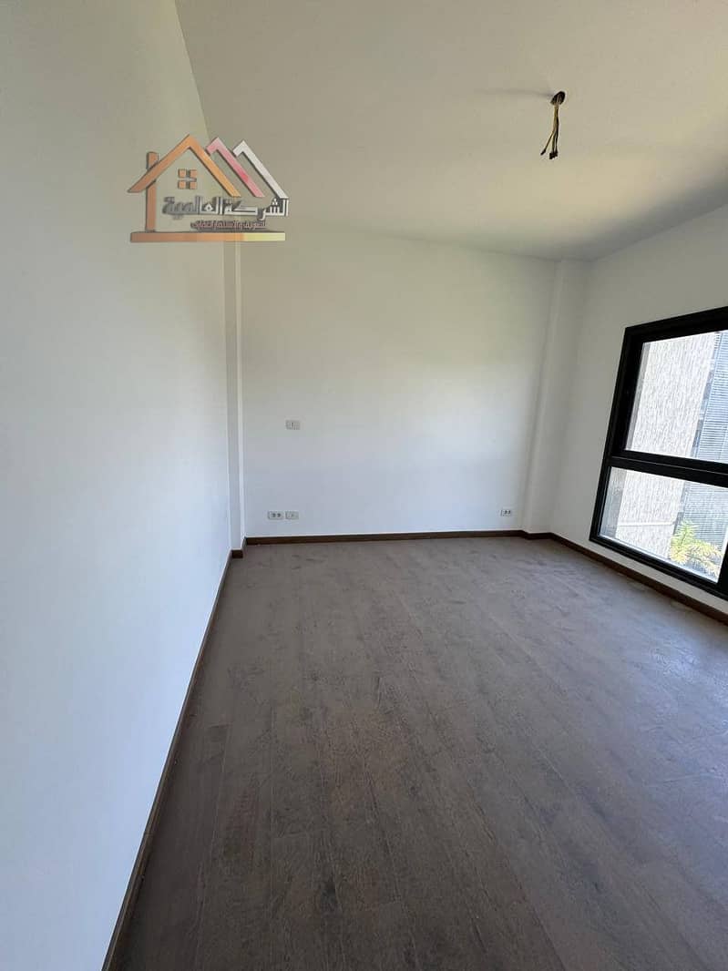 7 98e462cc-7848-48f8-9e1d-9fdee803108e. jpg