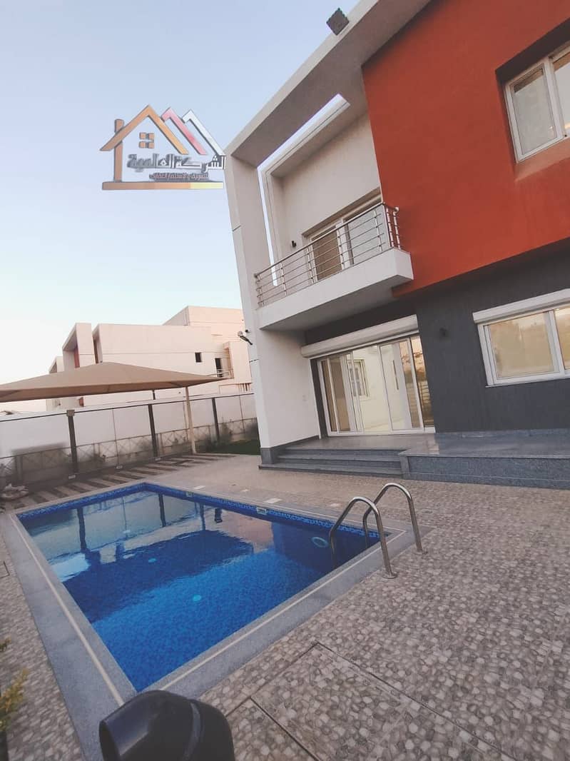 7 11c68847-12c5-42ab-991a-0440d20bfafc. jpeg