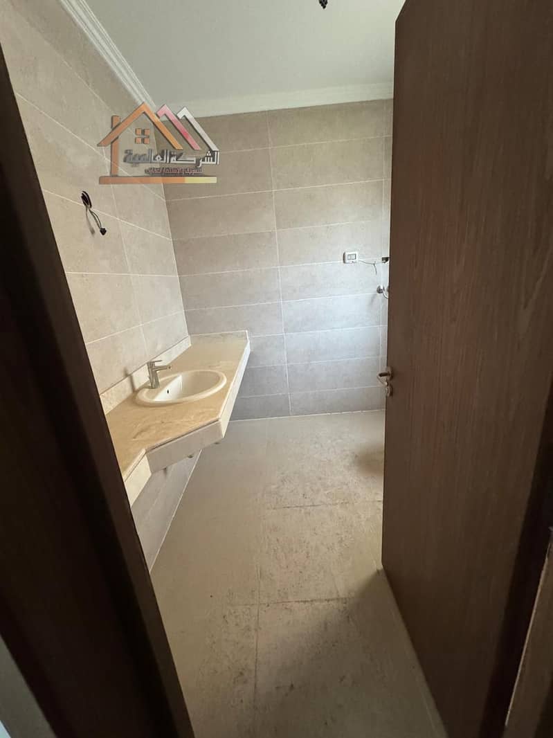 7 3cc27ba9-eba9-41e4-8282-f4eab1788dd1. jpg