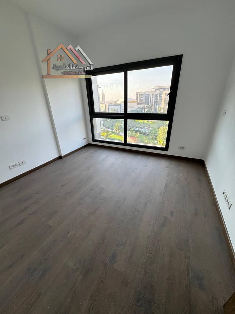 8 f28045d3-0d23-4376-9425-7a5fdc92232a. jpg